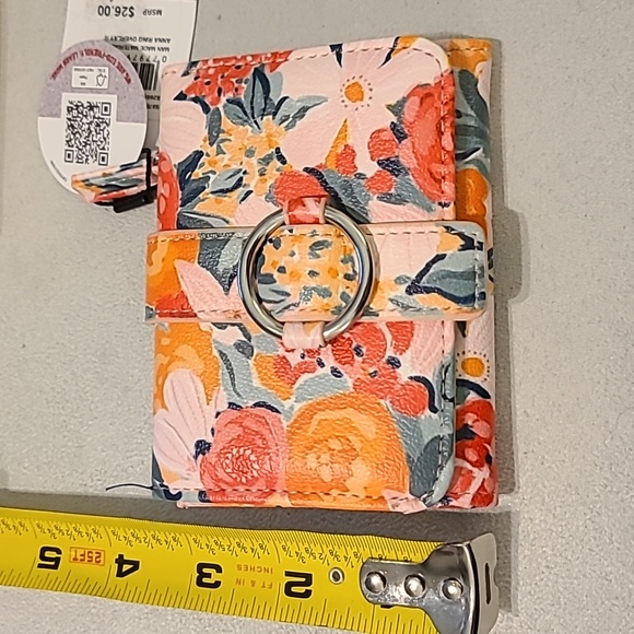 MUNDI BRAND WOMEN'S "FRUIT PUNCH FLORAL" WALLET WITH RFID PROTECTION - Picture 9 of 13